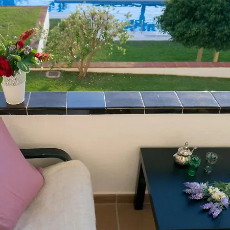 Apartamento Balmins, Acogedor Que Consta De Terraza Con Hermosas Vistas A La Piscina Al Aire Libre- Pet Friendly By Globalsitges * Sitges