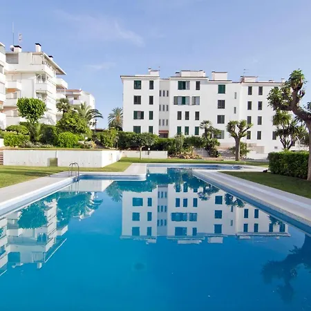 Apartamento Balmins, Acogedor Que Consta De Terraza Con Hermosas Vistas A La Piscina Al Aire Libre- Pet Friendly By Globalsitges Lägenhet